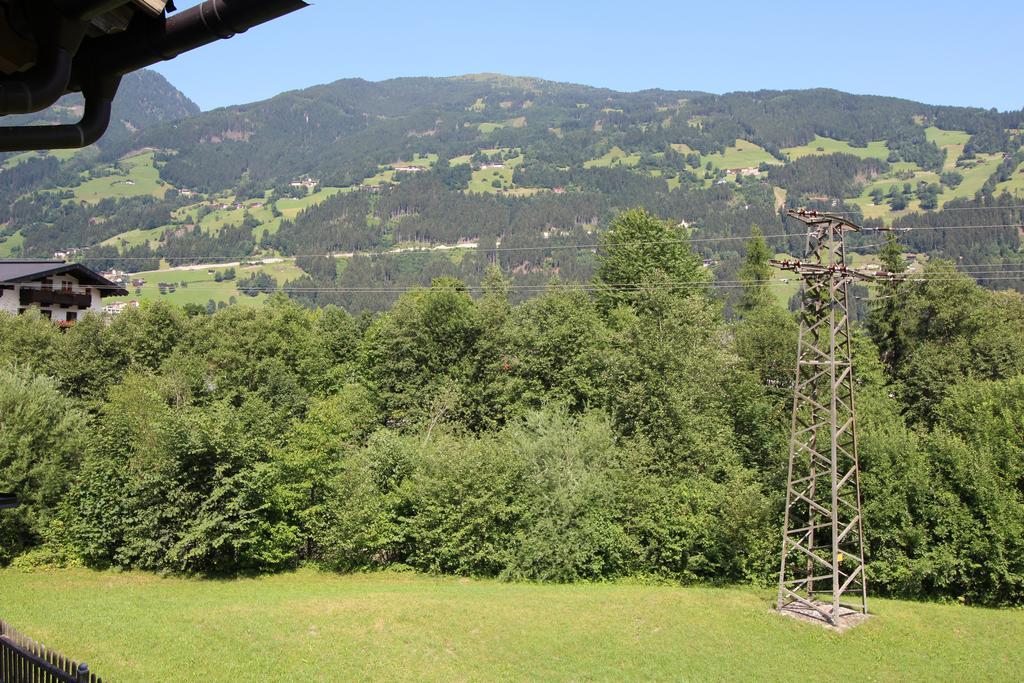 Haus Peter Schiestl Apartamento Zell am Ziller Quarto foto