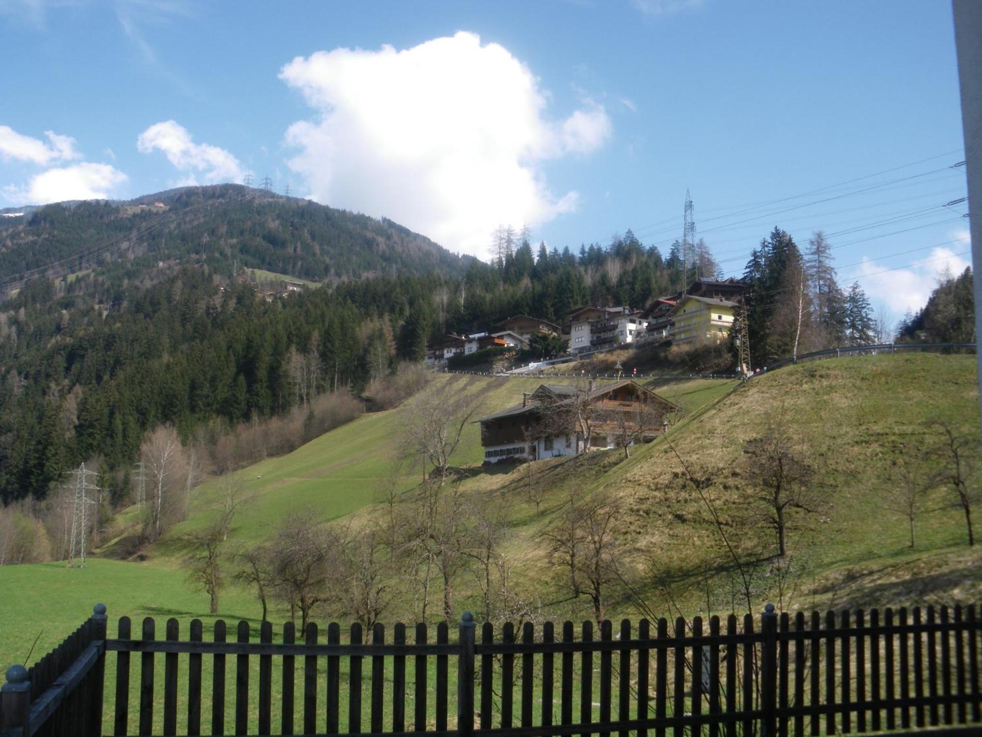 Haus Peter Schiestl Apartamento Zell am Ziller Exterior foto