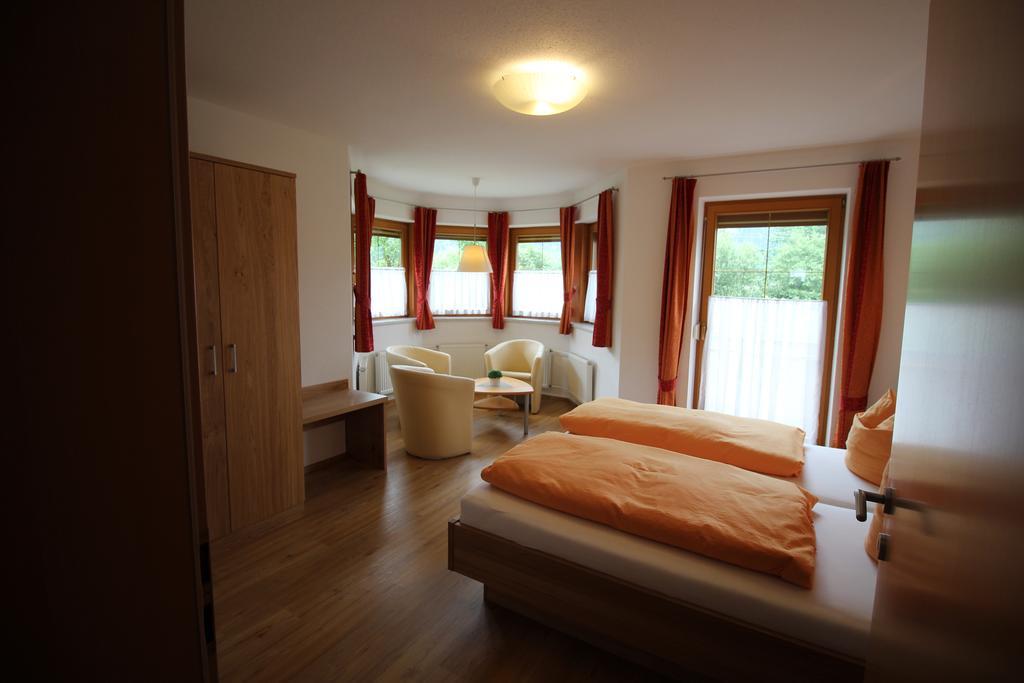 Haus Peter Schiestl Apartamento Zell am Ziller Exterior foto